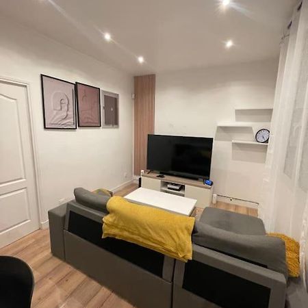Charmant Appartement Americain Saint-Denis  Ngoại thất bức ảnh