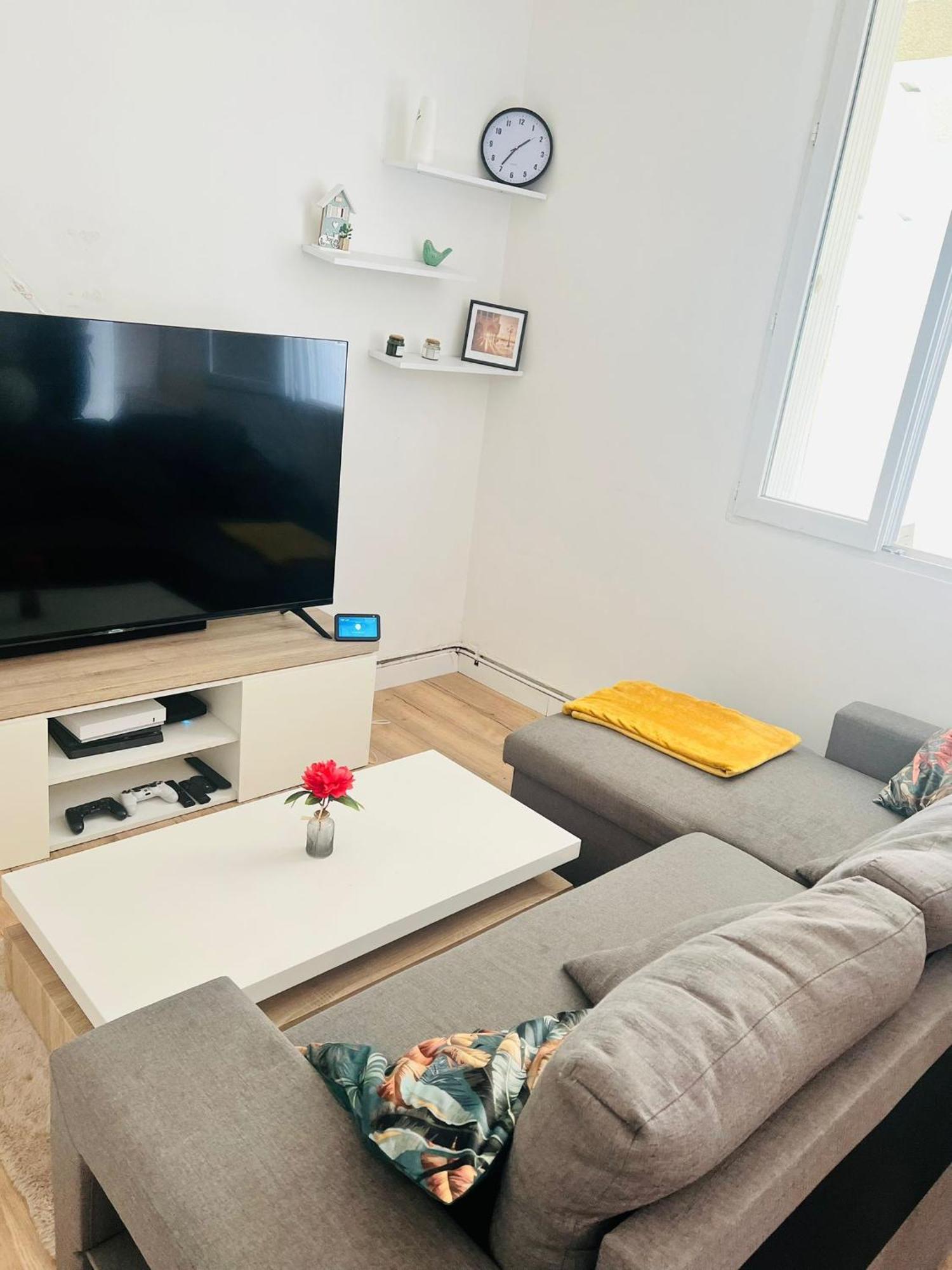 Charmant Appartement Americain Saint-Denis  Ngoại thất bức ảnh